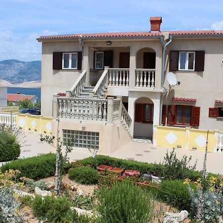 Apartment Dar Pag Town Exterior photo