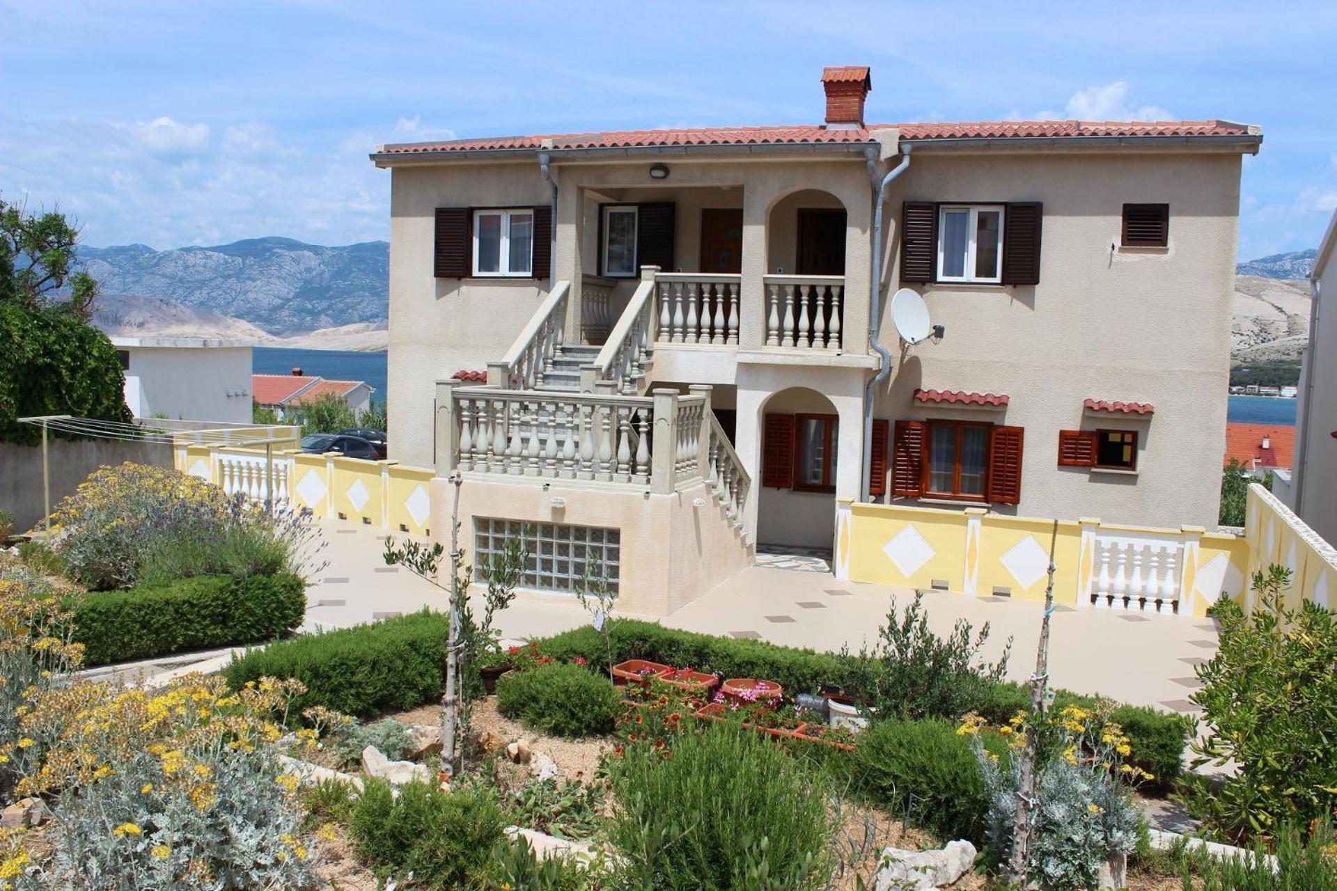 Apartment Dar Pag Town Exterior photo